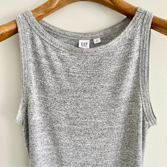 Gap Maternity Soft Grey Sleeveless Top Size Small - Picture 4 of 4